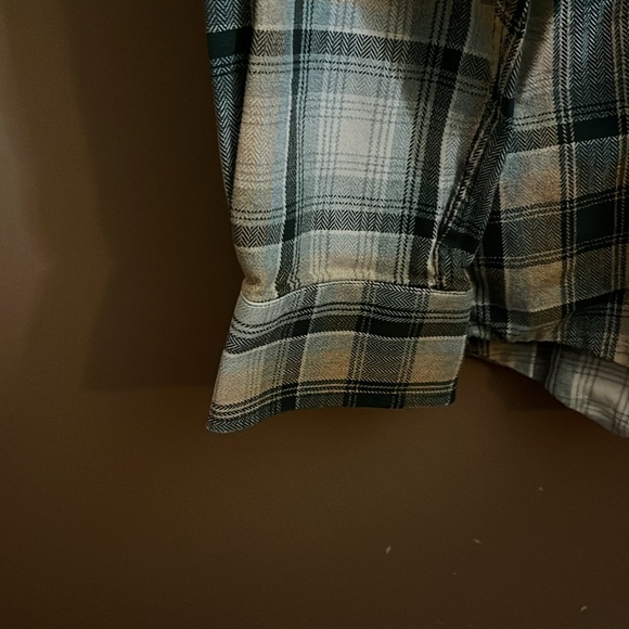 Colourful plaid flannel button up shirt l1 - Picture 4 of 5